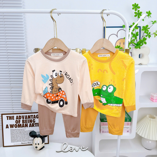 Bộ Đồ Trẻ Em Màu Vàng Họa Tiết Cá Sấu Dễ Thương | Mềm Mịn – Thoáng Mát – Siêu Đáng Yêu