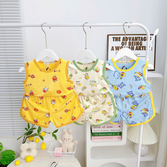 Bộ Đồ Bé Trai Màu Vàng Họa Tiết Thú Dễ Thương – Mềm Mát, Năng Động, Cực Đáng Yêu