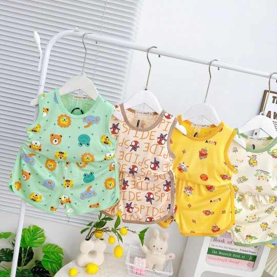 Bộ Đồ Bé Trai Màu Vàng Họa Tiết Thú Dễ Thương – Mềm Mát, Năng Động, Cực Đáng Yêu