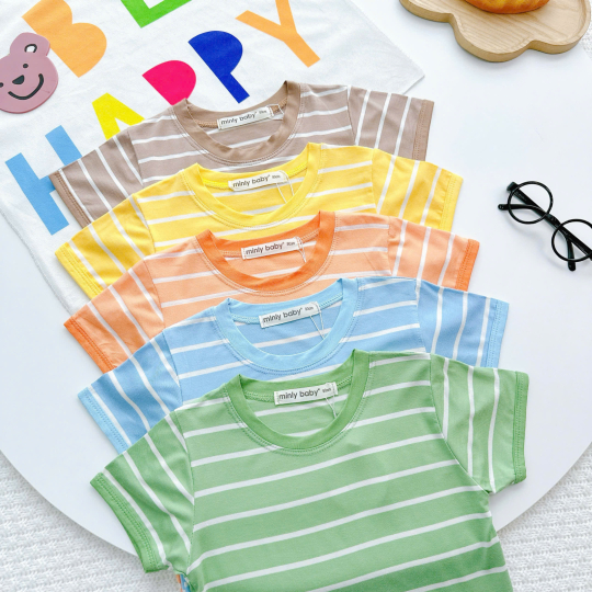 Bộ quần áo bé trai màu cam sọc trắng – Vải mềm, thoáng mát, dáng dễ thương